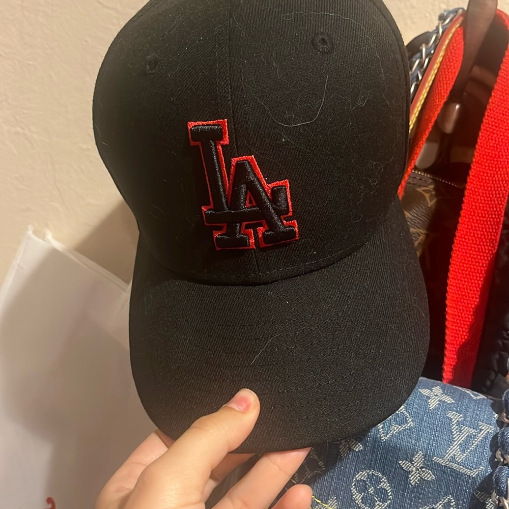 LA hat
